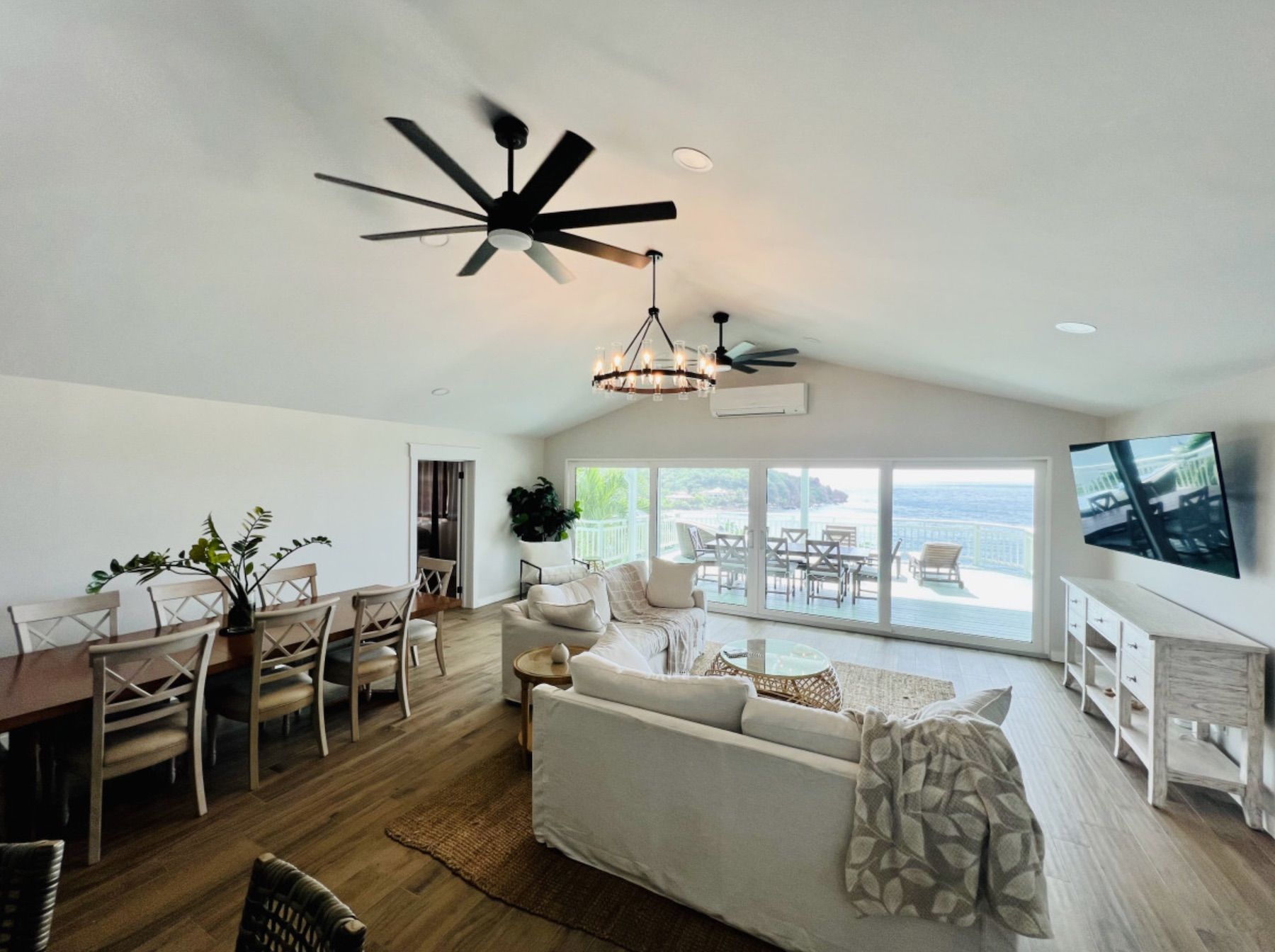 Seagate villa photo.